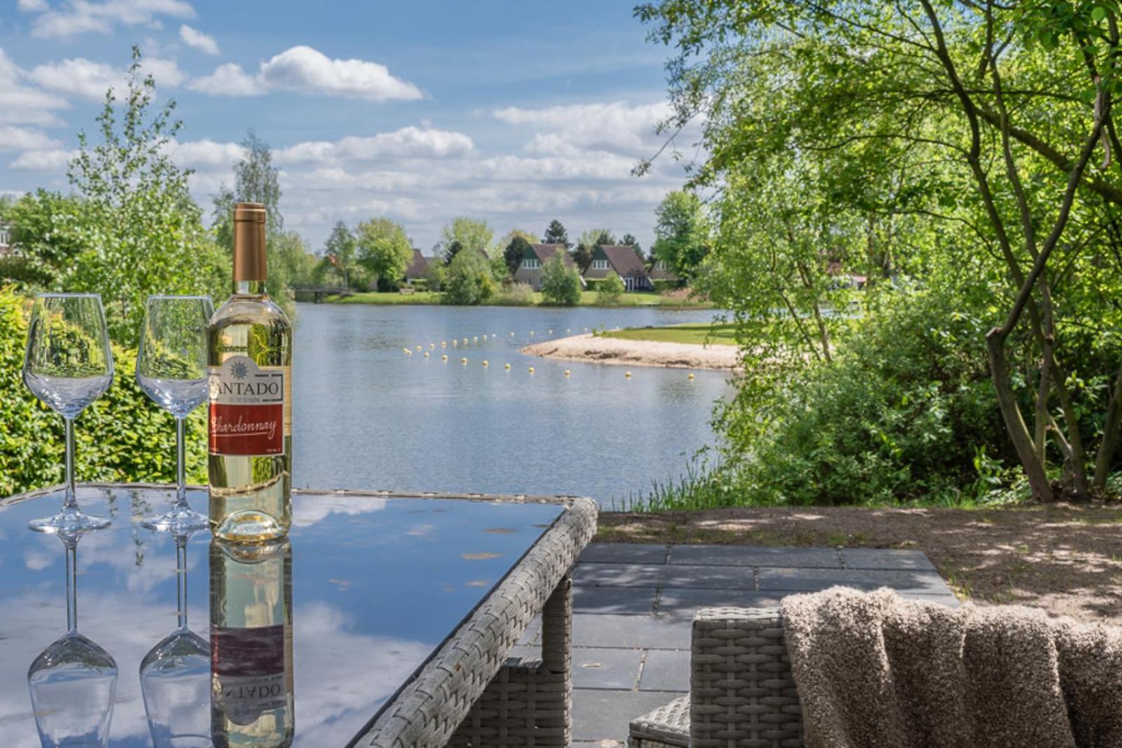 Summio Vakantiepark Emslandermeer Vlagtwedde Zimmer foto